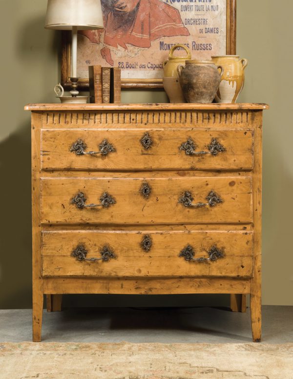 Provincial Pine 3 Draw Chest in Olde Timber