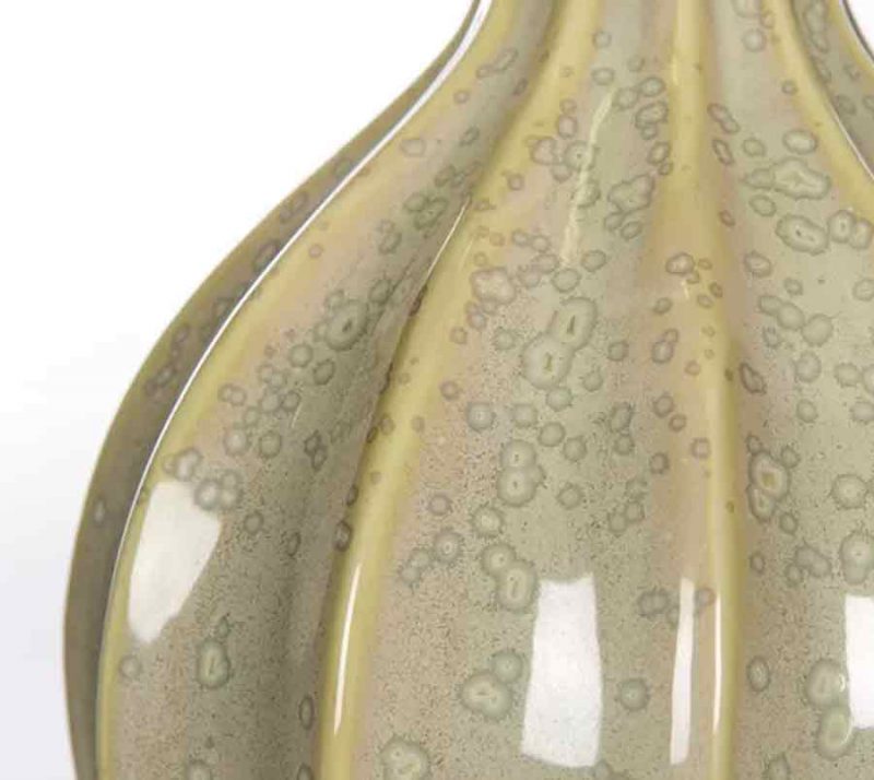 Annavera Scalloped Table Lamp - Detail view